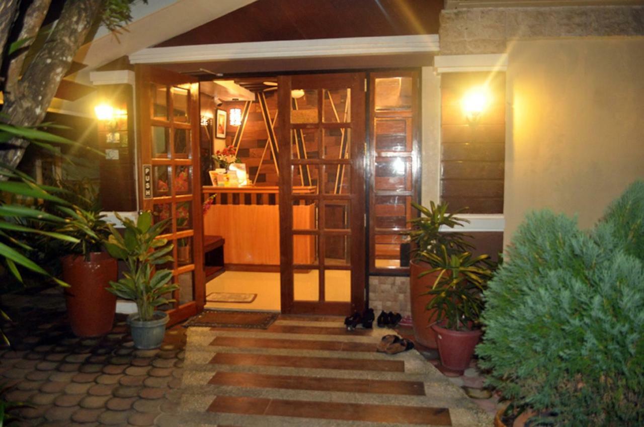 Peak House Garden Pension Эль-Нидо Экстерьер фото