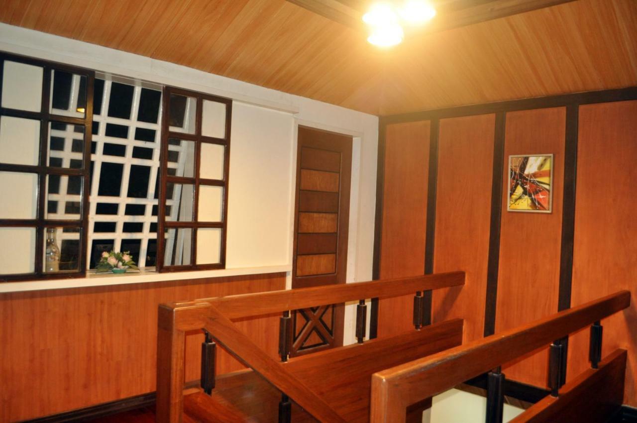 Peak House Garden Pension Эль-Нидо Экстерьер фото