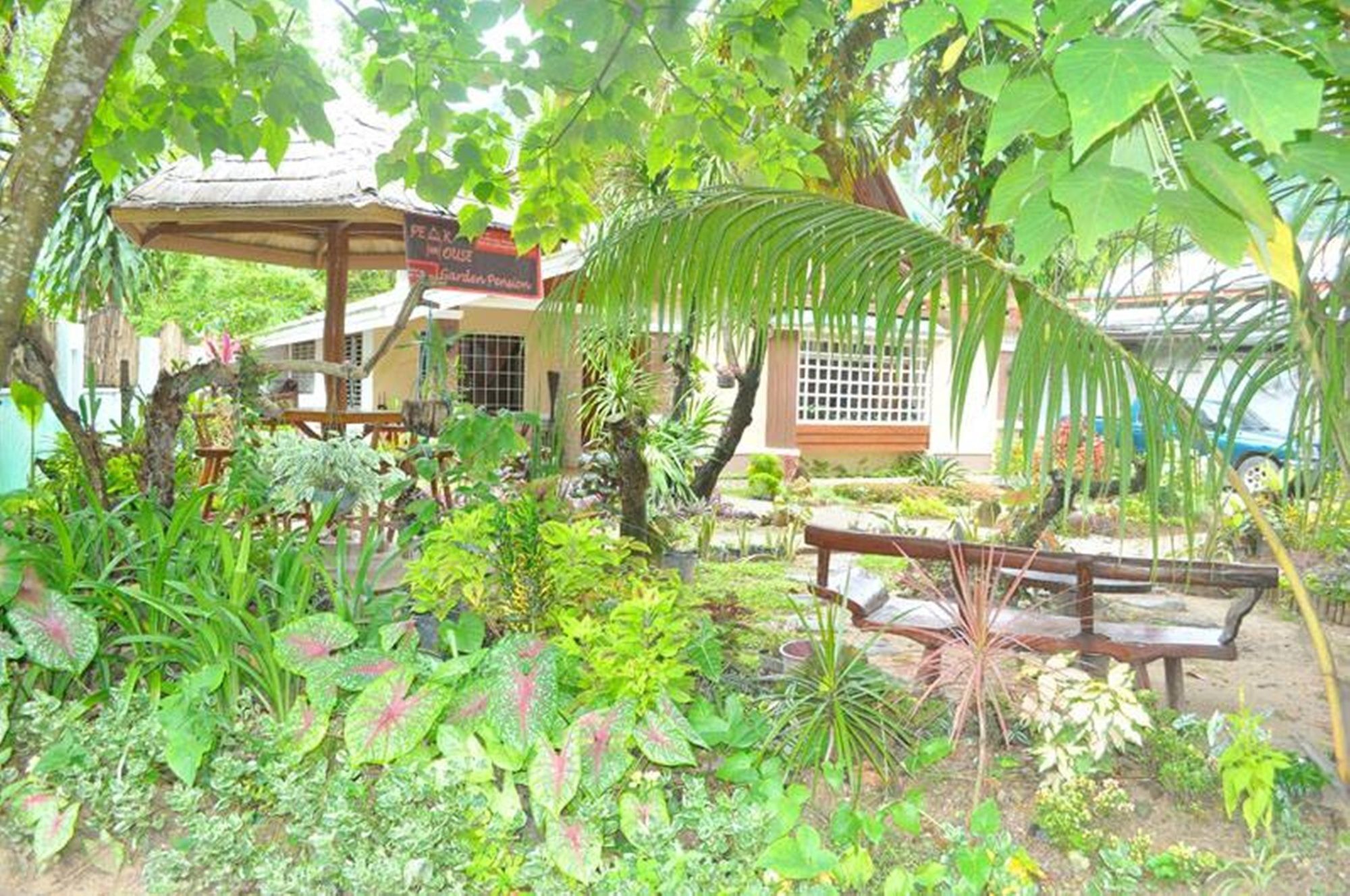 Peak House Garden Pension Эль-Нидо Экстерьер фото